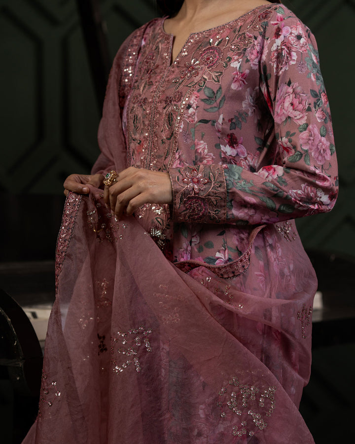 Hoorain