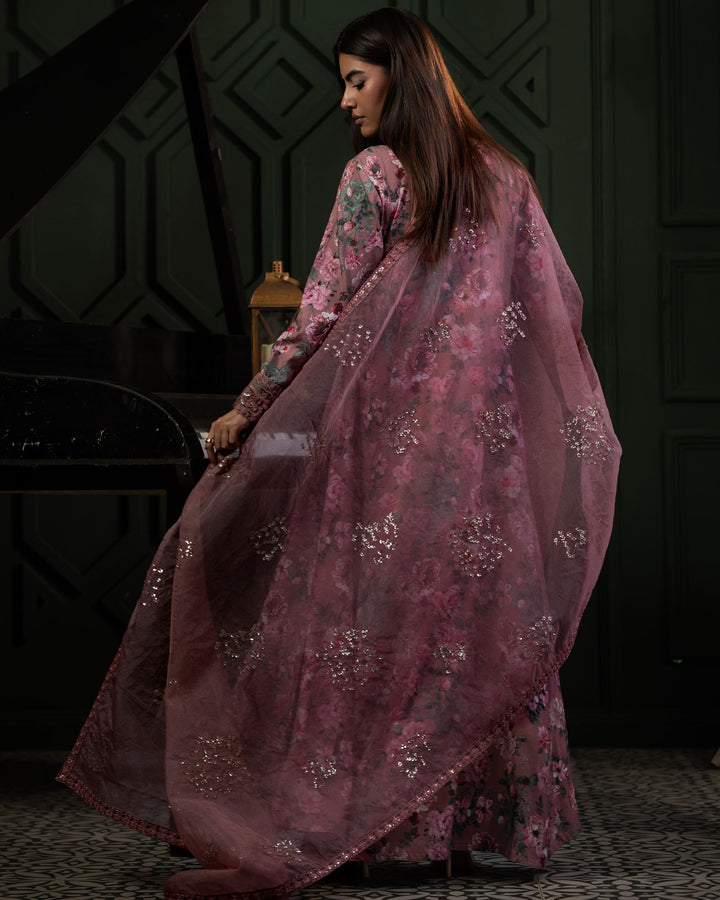 Hoorain