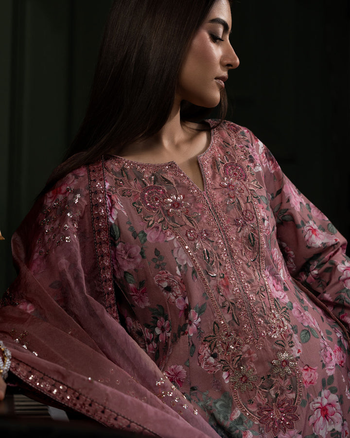Hoorain