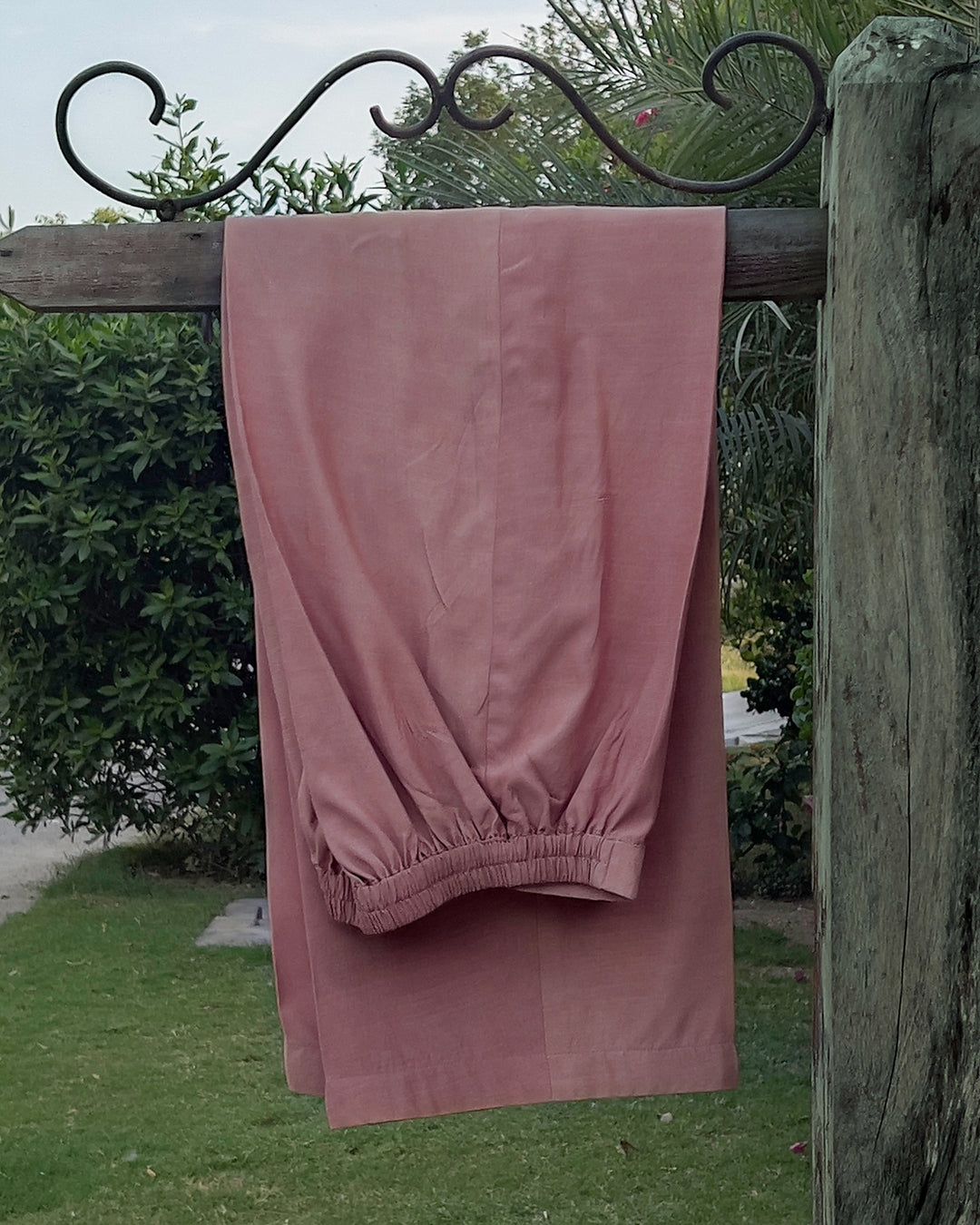 Hoorain Pants