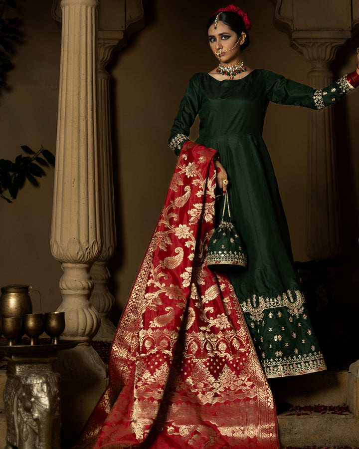 Husn Aara Silk Shawl