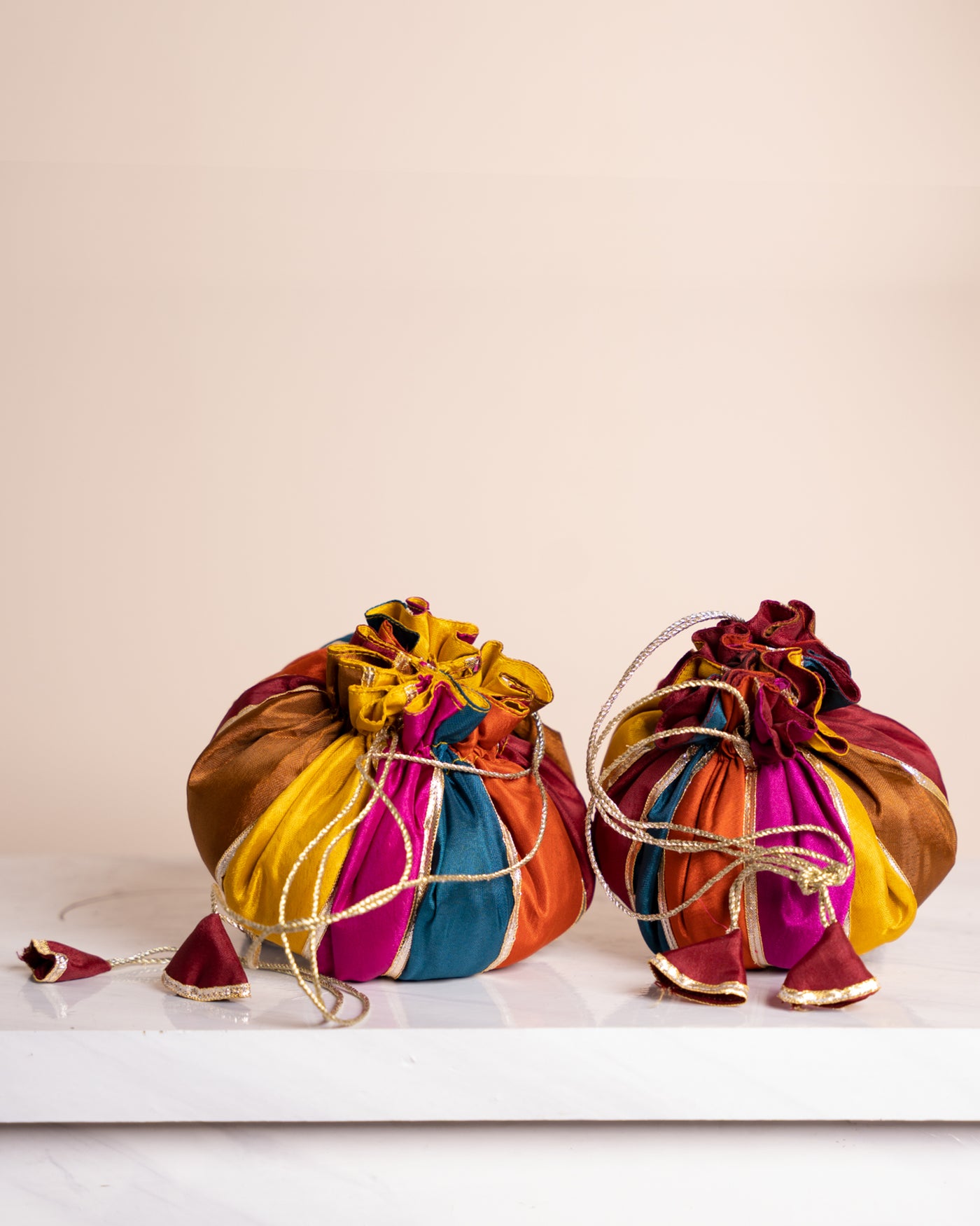 Nau-rattan Phool Potli